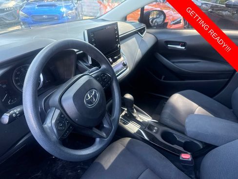 Used 2020 Toyota Corolla LE w/ Carpet Mat Package (TMS) FWD image 9