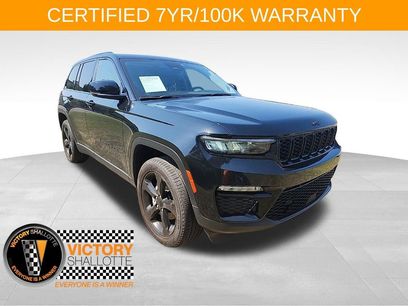 Used 2023 Jeep Grand Cherokee Limited w/ Black Appearance Package