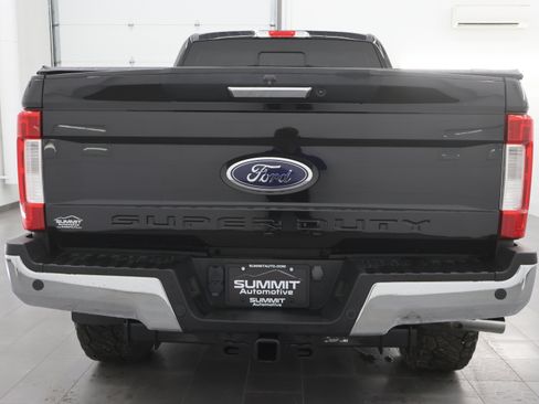 Used 2019 Ford F350 Lariat w/ Chrome Package image 26