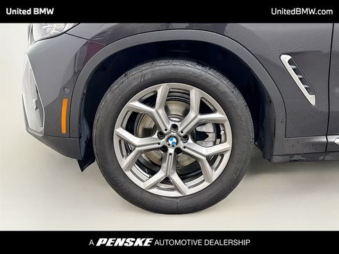 Used 2024 BMW X3 sDrive30i w/ Convenience Package RWD image 2