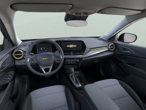 New 2026 Chevrolet Trax LT w/ Driver Confidence Package image 15