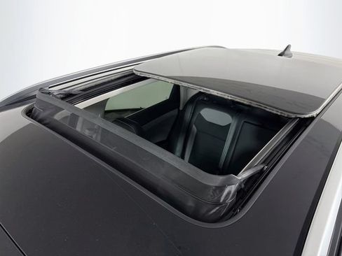 Certified 2023 Volkswagen Taos SEL AWD/4WD image 26