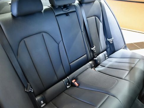 Used 2020 BMW 330i xDrive 330i xDrive w/ M Sport Package image 23