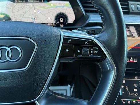 Used 2021 Audi e-tron Premium Plus w/ Premium Plus Package image 28