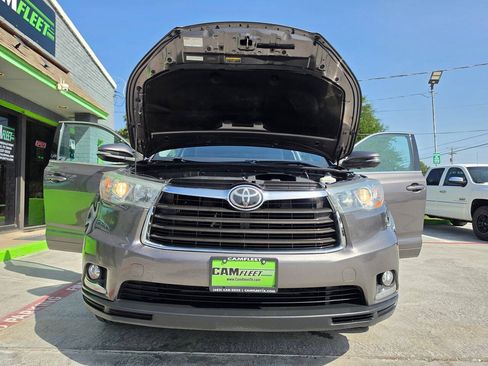 Used 2014 Toyota Highlander Limited Platinum AWD/4WD image 70