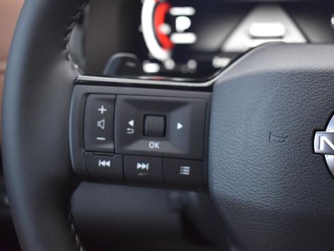 New 2026 Nissan Pathfinder Platinum image 36