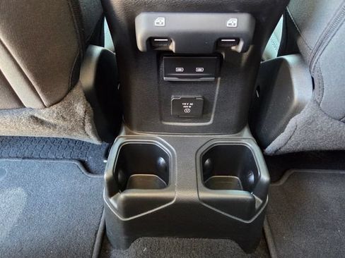 Used 2021 Jeep Gladiator Sport AWD/4WD image 17
