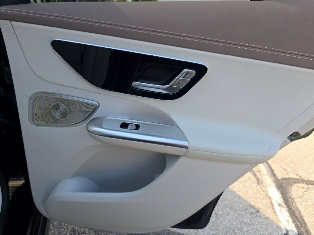 Certified 2023 Mercedes-Benz EQE 350+ 4MATIC SUV image 22
