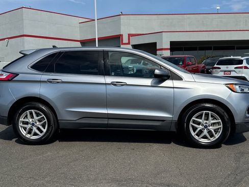 Used 2022 Ford Edge SEL image 6