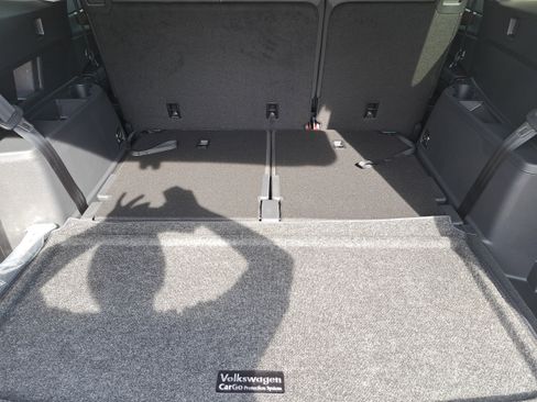 New 2026 Volkswagen Atlas SE image 13