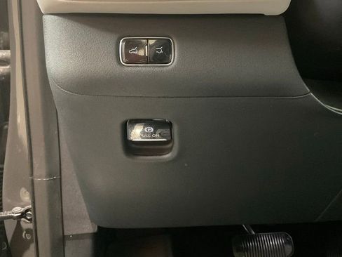 Used 2025 Lincoln Navigator L Black Label w/ Black Label Special Edition image 8