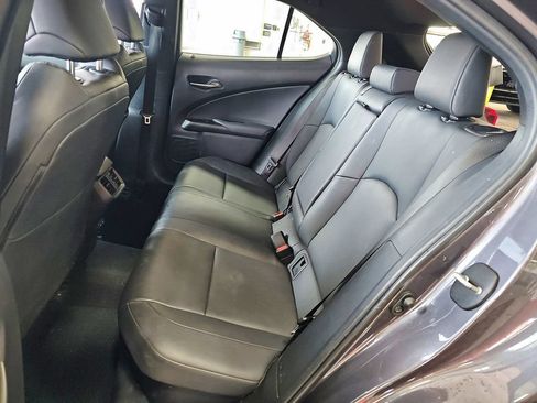 Used 2023 Lexus UX 250h AWD w/ Premium Package image 17