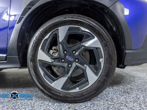 Used 2024 Subaru Crosstrek 2.5i Limited AWD/4WD image 42