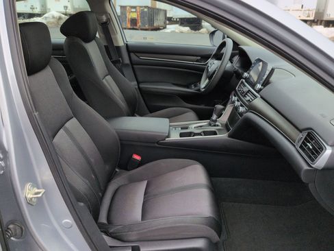 Used 2019 Honda Accord EX image 28