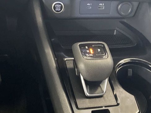 Used 2023 Nissan Rogue SV AWD/4WD image 19