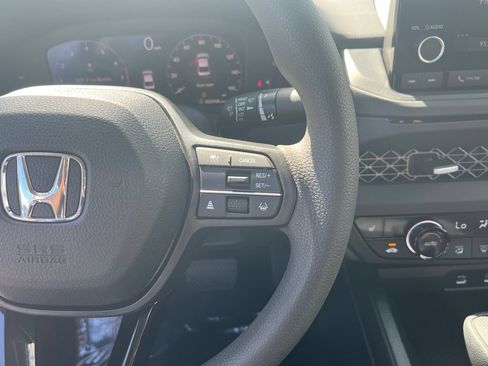 Used 2024 Honda Accord EX image 40