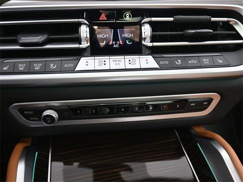 Used 2023 BMW X6 xDrive40i w/ M Sport Package image 6