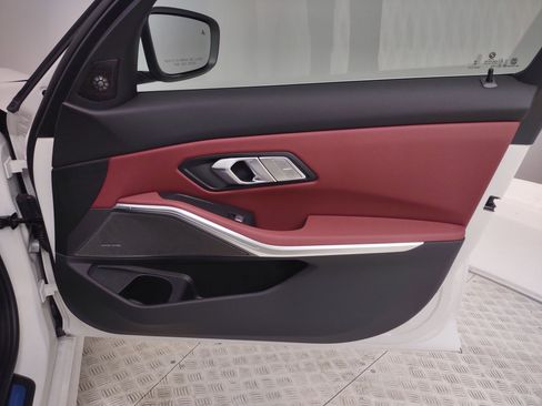 New 2026 BMW 330i Sedan w/ Convenience Package image 28