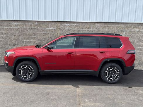 New 2026 Jeep Cherokee Laredo image 38