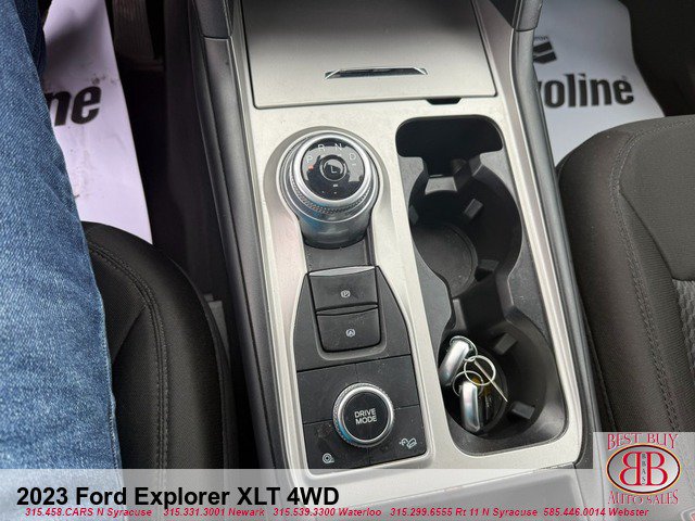 Used 2023 Ford Explorer XLT AWD/4WD image 31