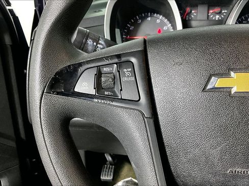 Used 2017 Chevrolet Equinox LS FWD image 18