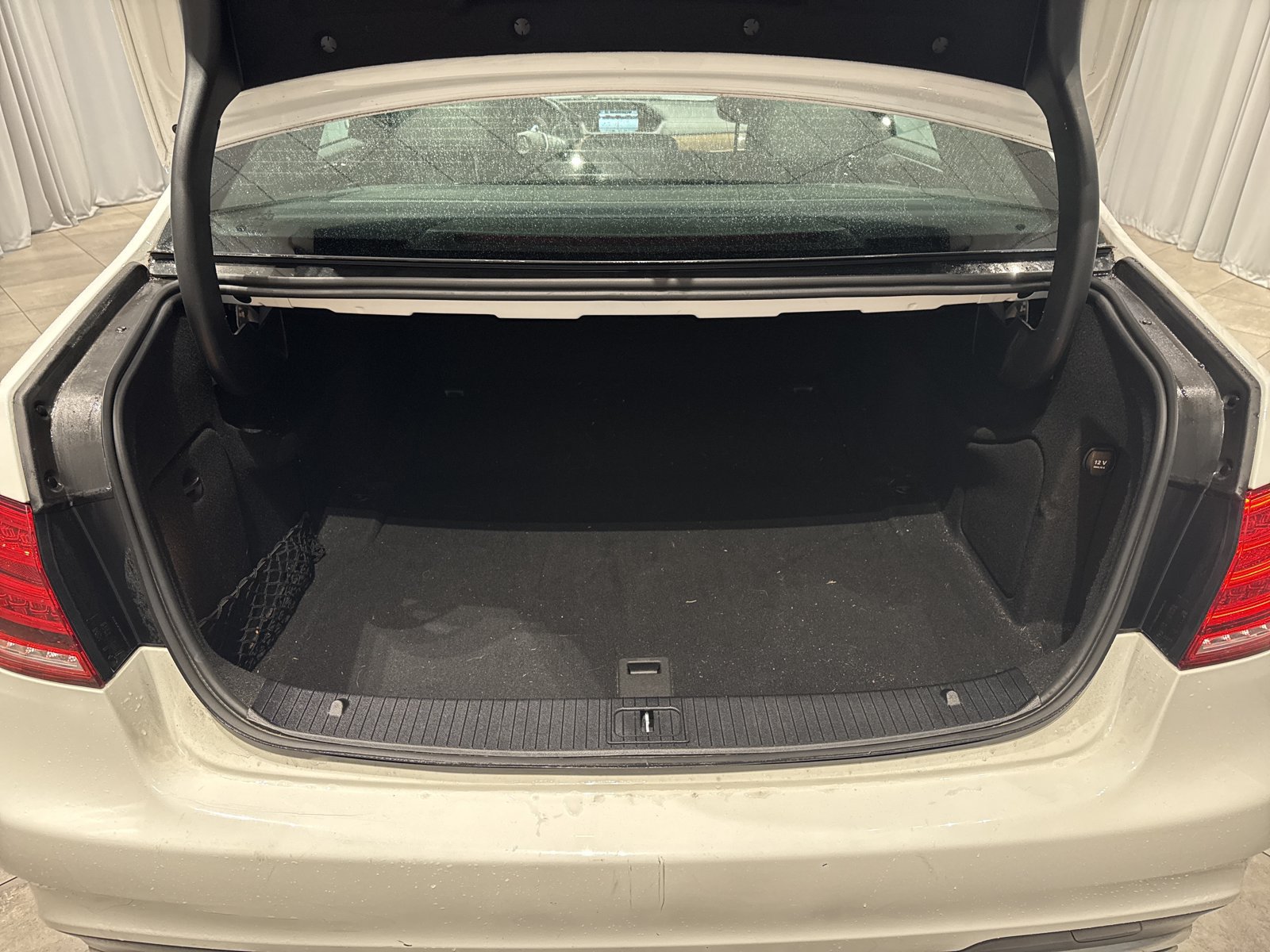 Used 2014 Mercedes-Benz E 250 BlueTEC Sedan image 15