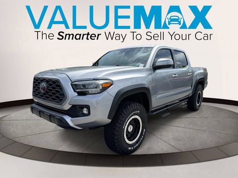 Used 2021 Toyota Tacoma TRD Off-Road w/ TRD Premium Off Road Package AWD/4WD image 7