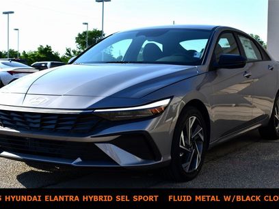 New 2025 Hyundai Elantra SEL