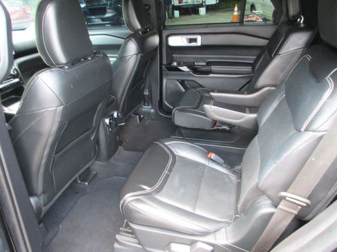 Used 2022 Ford Explorer ST w/ Equipment Group 401A AWD/4WD image 12