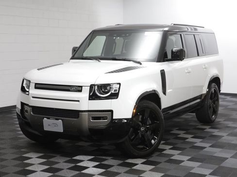 Certified 2025 Land Rover Defender 130 X-Dynamic SE AWD/4WD image 1