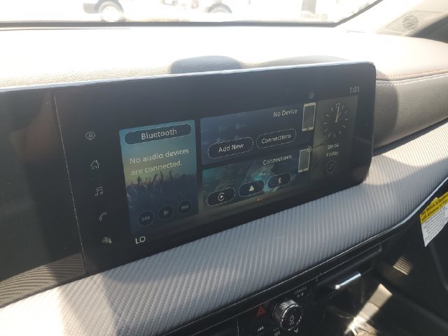 Certified 2025 Nissan Kicks SR AWD/4WD image 20