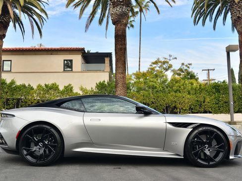Used 2023 Aston Martin DBS Coupe RWD image 20