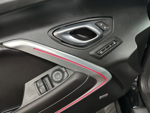 Used 2019 Chevrolet Camaro SS RWD image 18