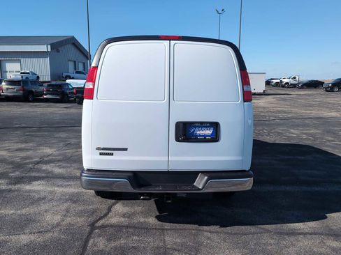 New 2026 Chevrolet Express 2500 w/ Driver Convenience Package RWD image 13