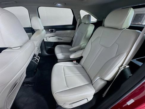 Used 2022 Kia Sorento SX image 24