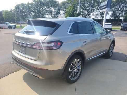 Used 2023 Lincoln Nautilus Reserve AWD/4WD image 12