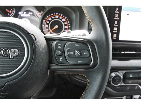 Used 2024 Jeep Wrangler Unlimited Sport AWD/4WD image 19
