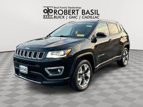 Used 2018 Jeep Compass Limited w/ Navigation Group AWD/4WD image 1