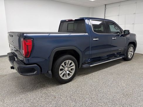 Used 2022 GMC Sierra 1500 Denali w/ Driver Alert Package II AWD/4WD image 5