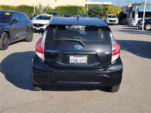 Used 2017 Toyota Prius C Two image 5