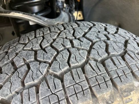 Certified 2025 GMC Sierra 1500 AT4 w/ AT4 Premium Package image 31