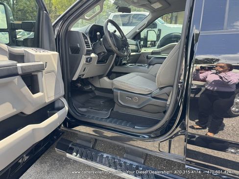 Used 2019 Ford F250 XLT w/ XLT Premium Package AWD/4WD image 10