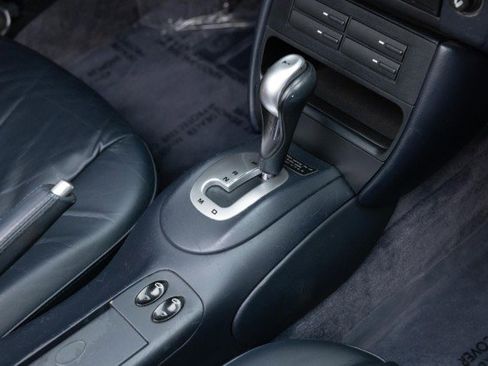 Used 2000 Porsche 911 Carrera image 24