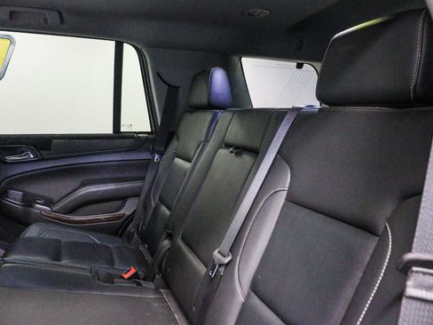Used 2018 GMC Yukon SLT w/ HD Trailering Package AWD/4WD image 19