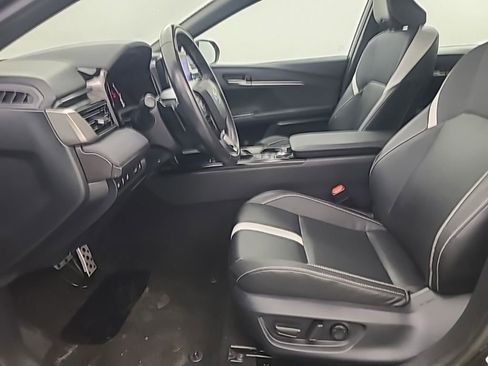 Used 2025 Toyota Camry SE FWD image 25