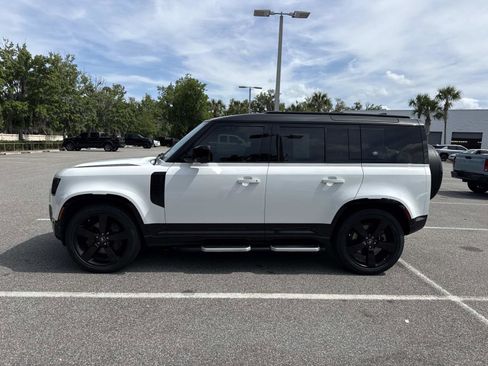 Used 2023 Land Rover Defender 110 X-Dynamic SE AWD/4WD image 8