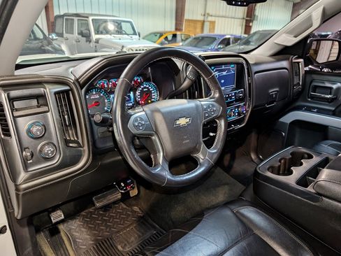 Used 2017 Chevrolet Silverado 1500 LTZ Z71 image 15