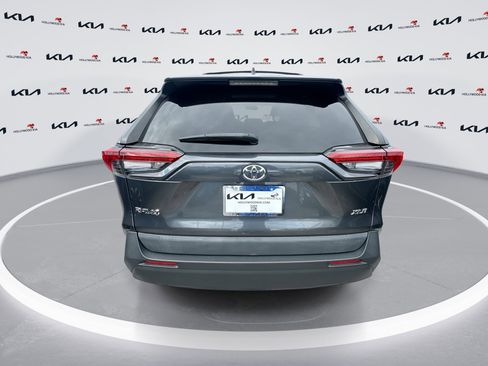Used 2021 Toyota RAV4 XLE image 7