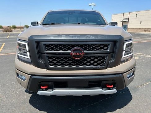 Used 2024 Nissan Titan PRO-4X w/ Pro-4x Convenience Package AWD/4WD image 9