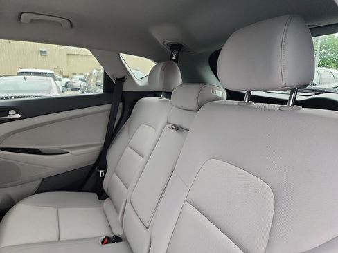Used 2018 Hyundai Tucson SE AWD/4WD image 25